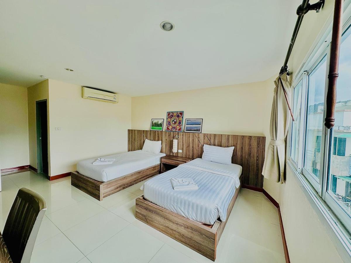 Cocoon Patong Hotel Bagian luar foto